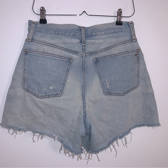 Madewell The MomJean Short Light Wash - Picture 9 of 15